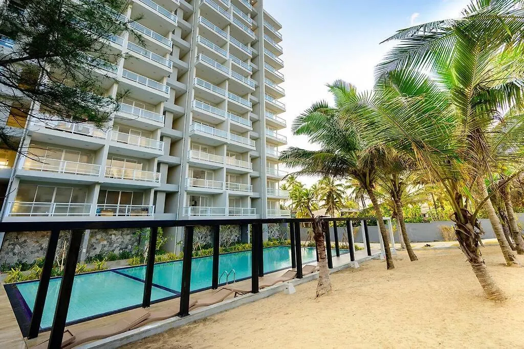 Masa Beach Front Apartment Uswetakeiyawa Ja-Ela