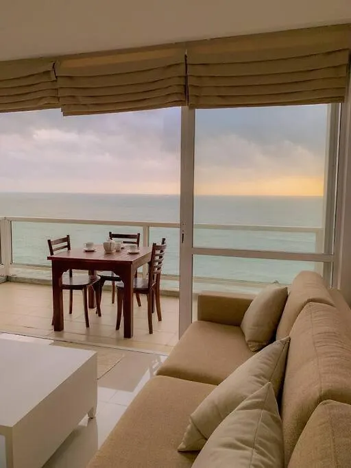 Masa Beach Front Apartment Uswetakeiyawa Ja-Ela