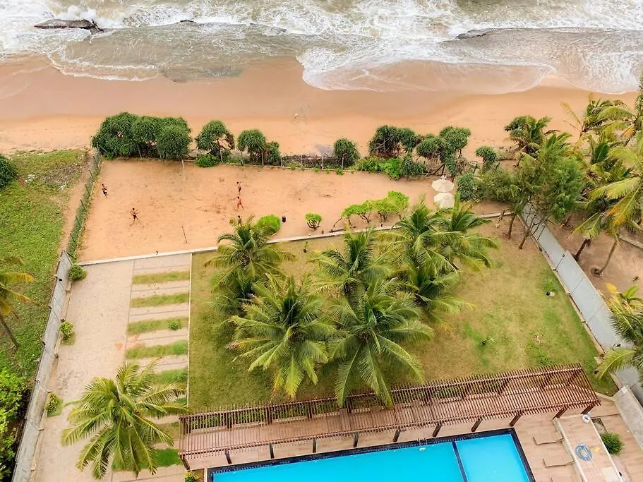 Masa Beach Front Apartment Uswetakeiyawa Ja-Ela