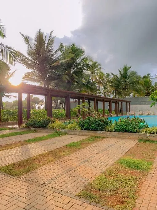 Masa Beach Front Apartment Uswetakeiyawa Ja-Ela Sri Lanka
