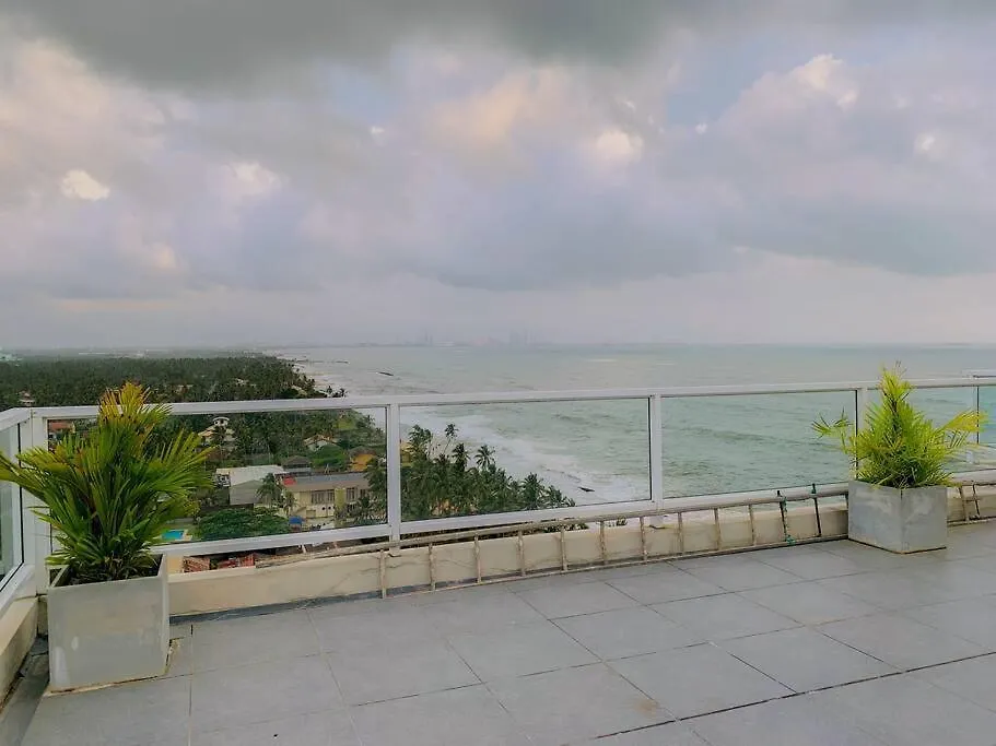 Masa Beach Front Apartment Uswetakeiyawa Ja-Ela
